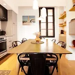 Superbe Maison Au Coeur De La Ville A Deux Pas De La Cote Des Basques