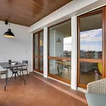 Auteuil - Appartement Lumineux Renove