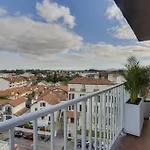 Auteuil - Appartement Lumineux Renove