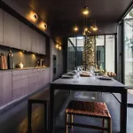 Aia Keyweek Quiet Town House