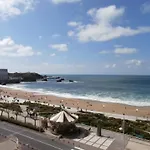 Studio Avec Piscine Face A La Mer A Biarritz - Fr-1-3-430
