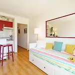 Studio Bellevue Clemenceau By Interhome