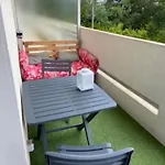 Proche Centre T2 Avec Terrasse