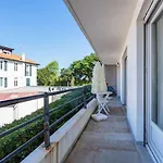 Appartement Cosy A Biarritz, Proche Des Commerces Et Plages, Avec Parking Et Balcon - Fr-1-3-607