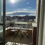 Studio et piscine sur la grande plage