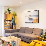 Family Home 3 Bedrooms With Garden