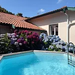 Villa De Charme Parc Fleuri, Arbore Et Piscine A Biarritz