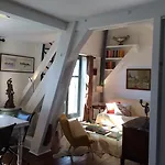 Studio Au Metropole