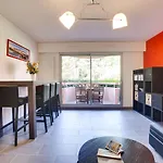 Welkeys - Av. Lahouze Apartment