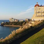 Biarritz , Plage Cote Des Basques, Beaurivage