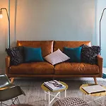 L\'Atelier Keyweek Vintage Duplex Apartment With Parking Biarritz Center