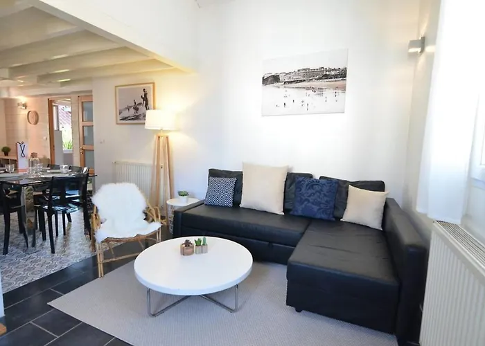 Duplex Voltaire - city-center&beach
