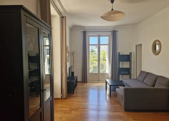 Beautiful And Bright 1St Floor Flat With Large Terrace - Biarritz City Center