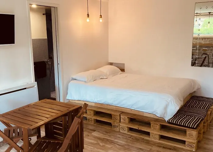 Studio Beau Rivage