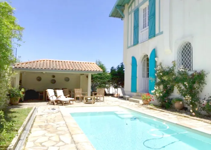Pretty Family Home Biarritz