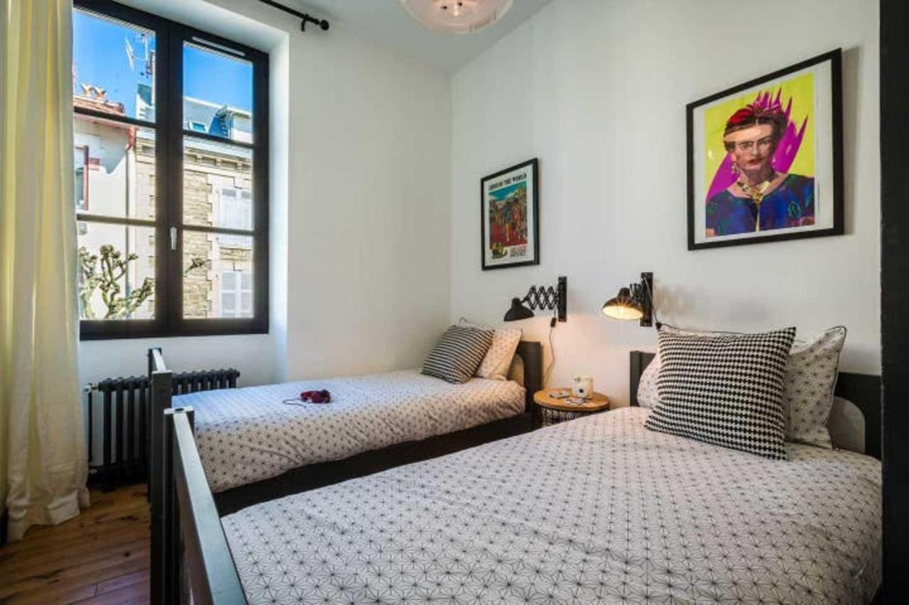 London Avenue Keyweek Center With Balcony And Parking Apartment Biarritz