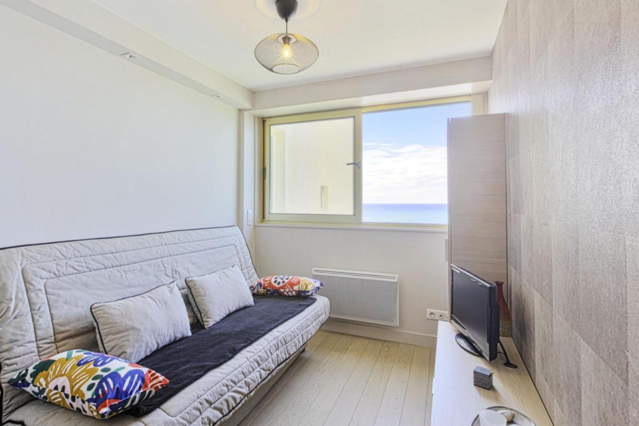 Apartment Modern Studio With Sea View On The Basque Coast In - Welkeys Biarritz