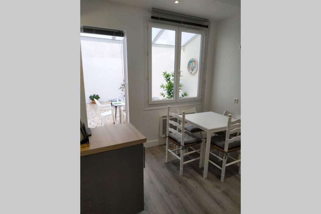 Exceptionnel : Hypercentre T2 Avec Patio Biarritz