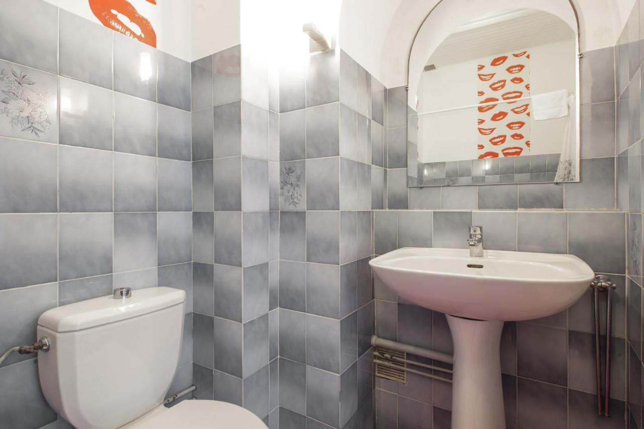 Charming Studio With Sea View & Balcony - - Welkeys *