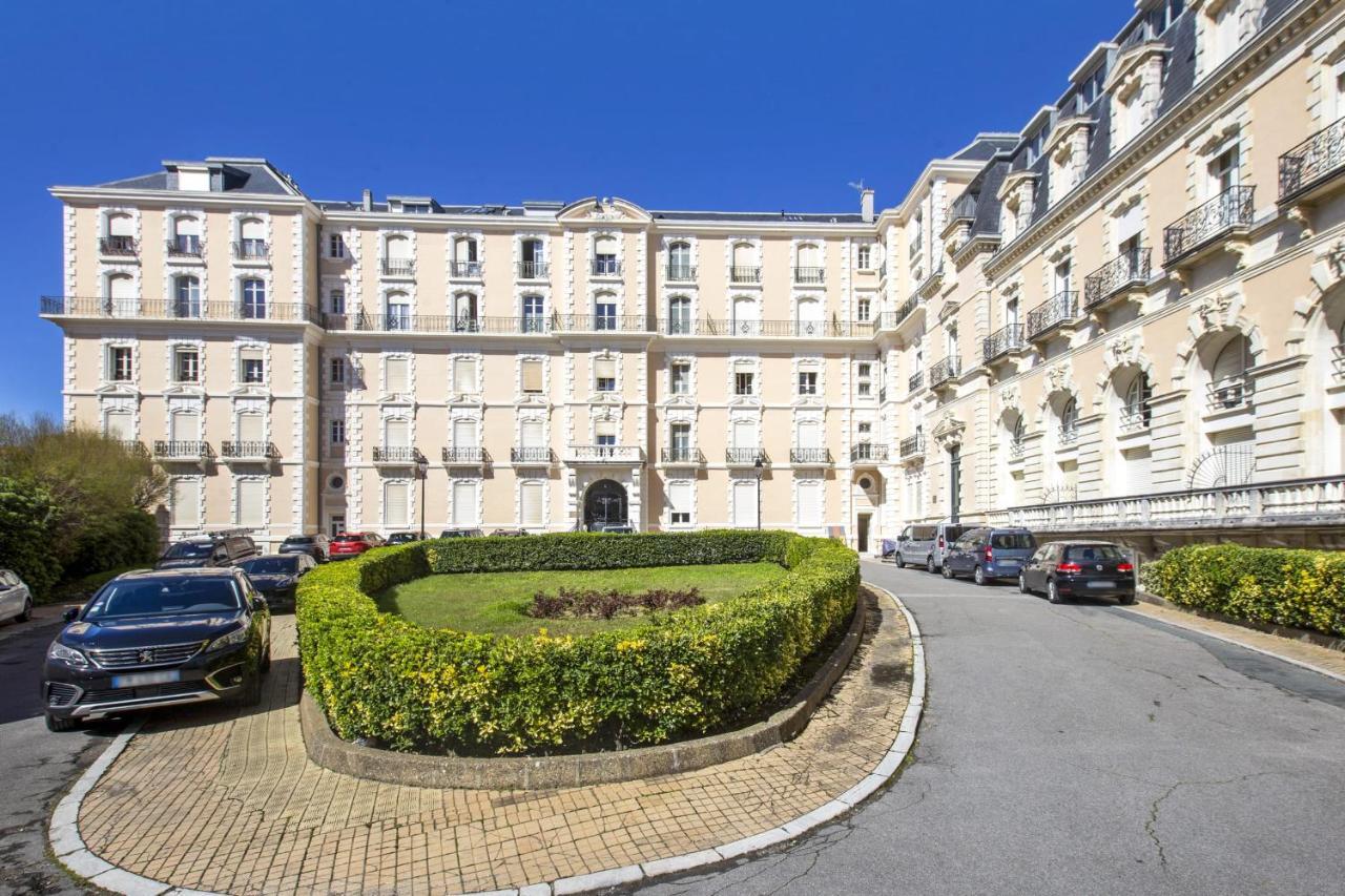 Charming Studio With Sea View & Balcony - - Welkeys Appartement *