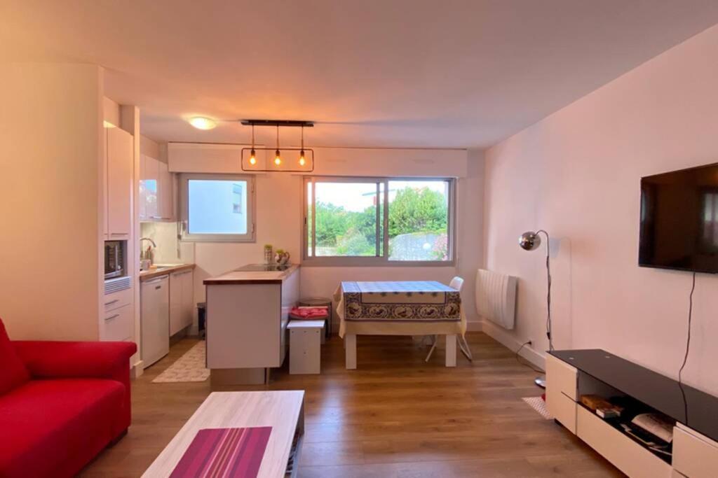 Apartment T2 Ocean A 2 Minutes A Pied Pour 4 + Parking Biarritz
