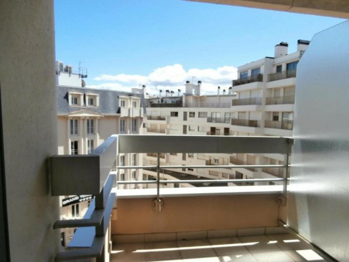 En Front De Avec Piscine A - Fr-1-3-418
