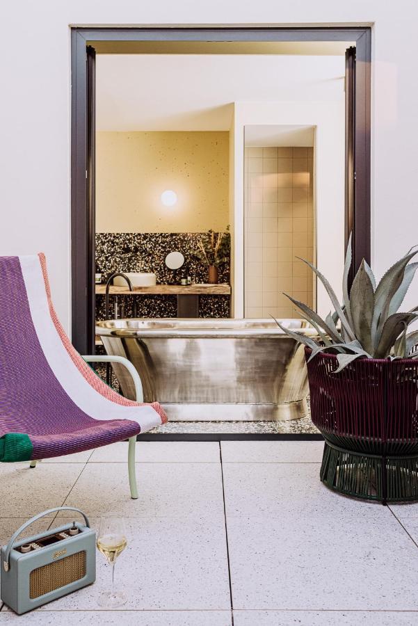 Le Garage Hotel