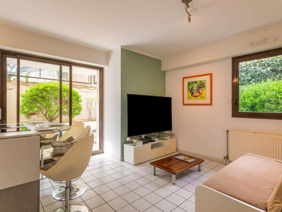 Appartement Biarritz, 2 Pièces, 4 Personnes - Fr-1-3-530 *