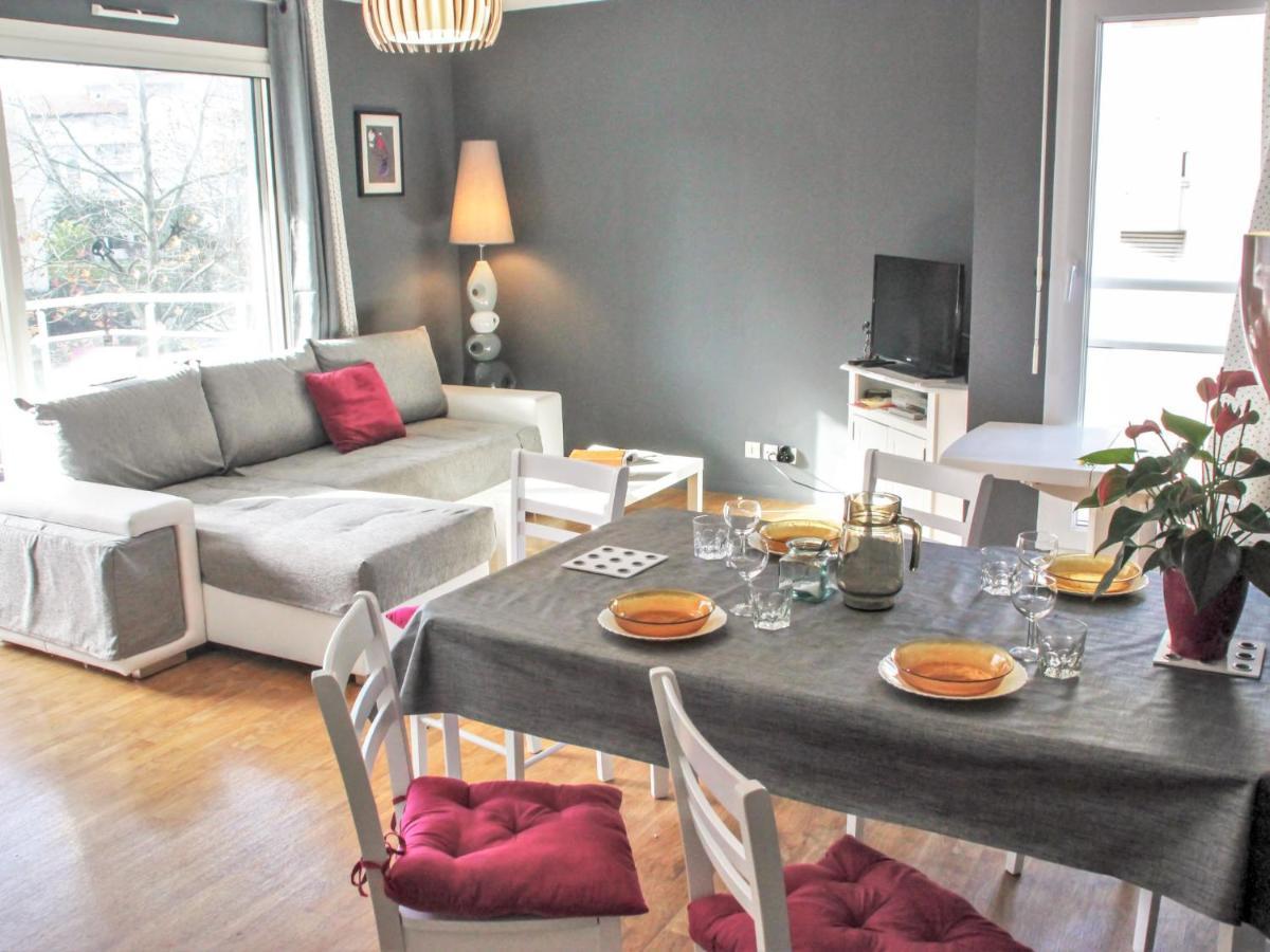 Atxuria By Interhome