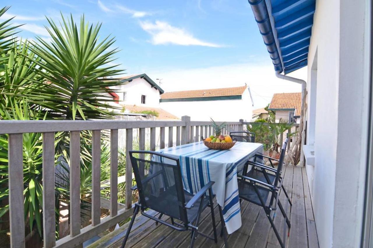 Argia Cozy & Modern With 2 Bedrooms - Balcony - City Center