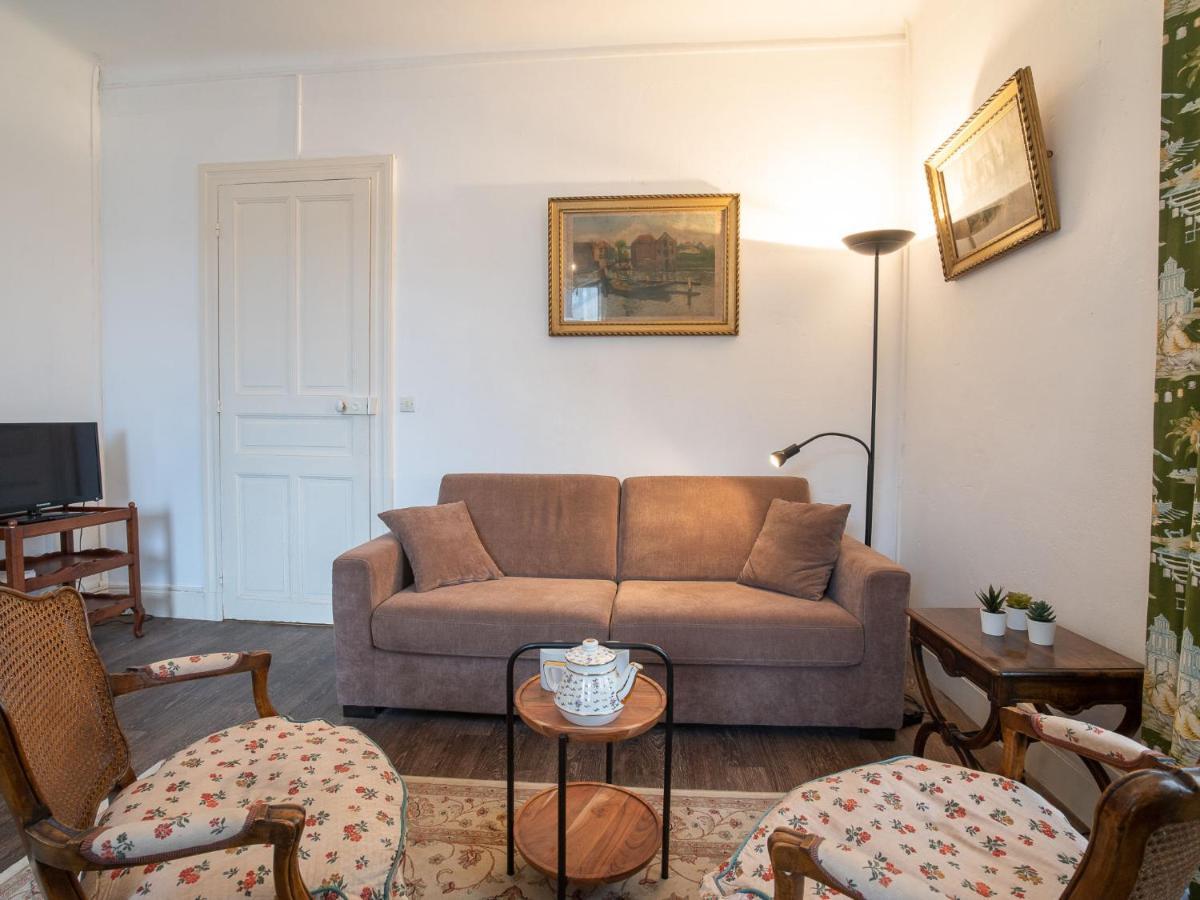 Le Britannia By Interhome