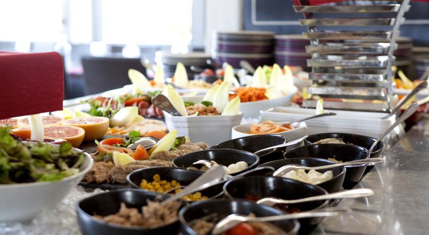 Sure By Best Western Aeroport Hotel Biarritz