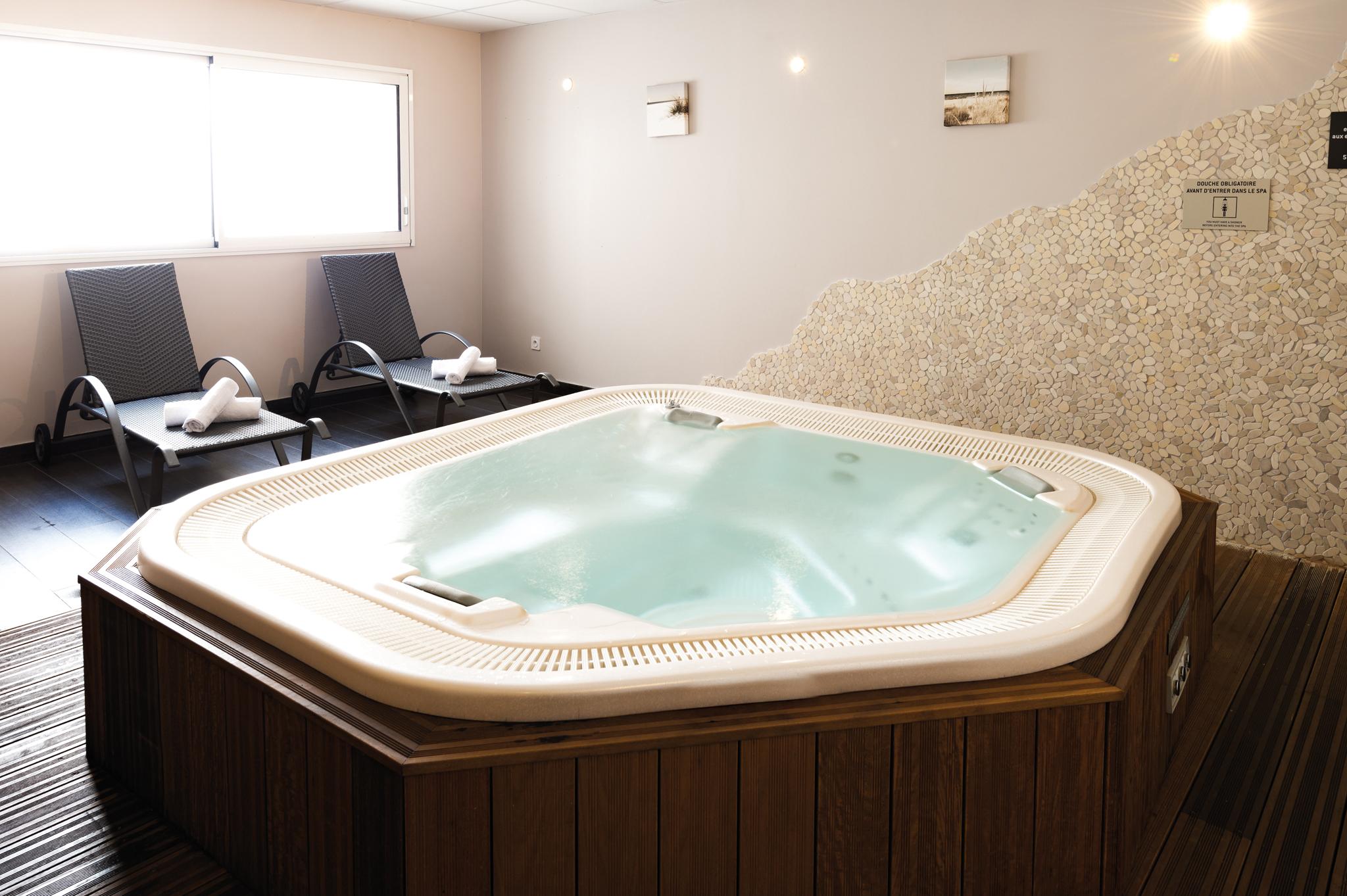 Aparthotel Lagrange Les Patios Eugenie 4*