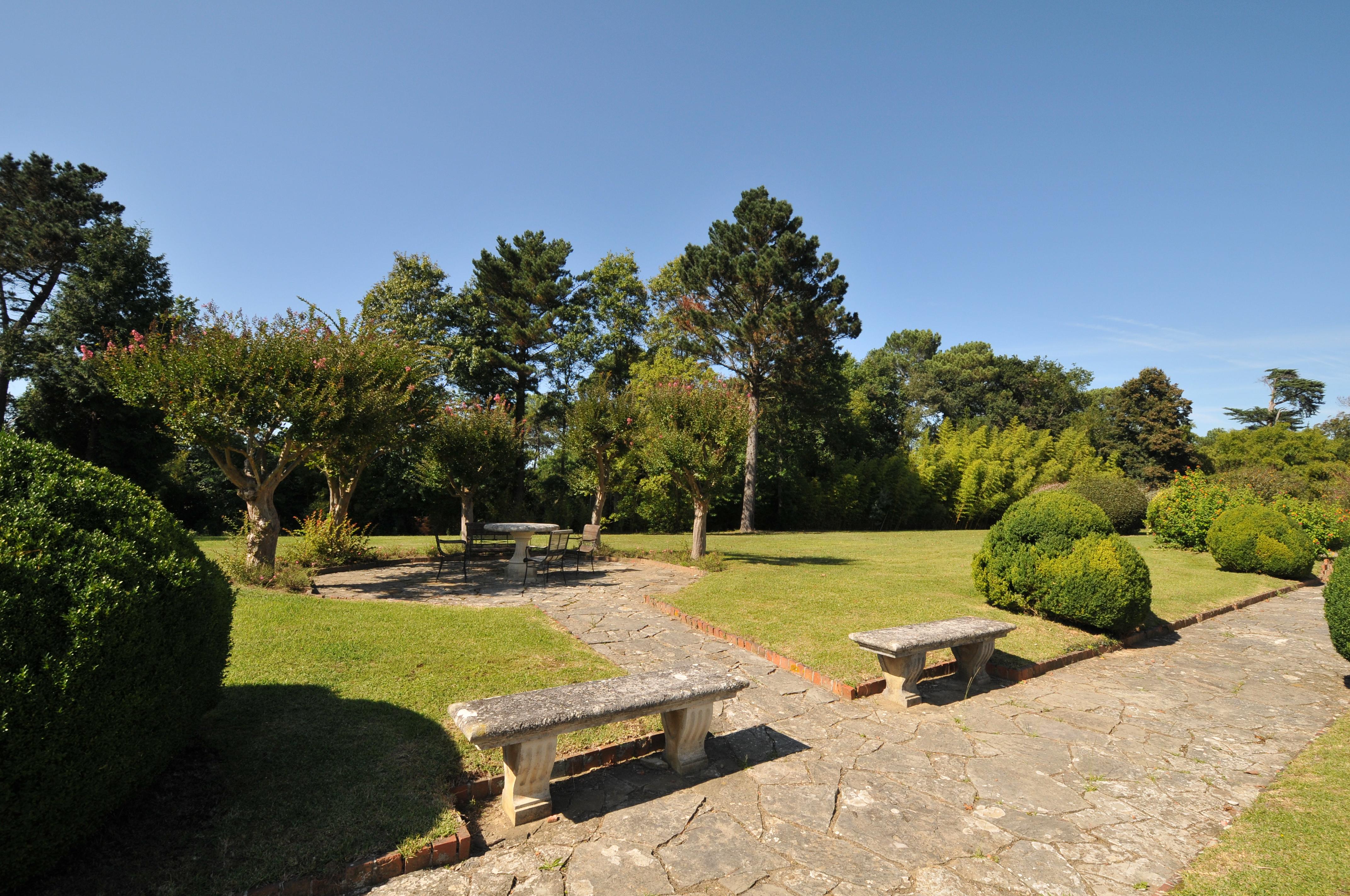 Chateau Du Clair De Lune - Boutique Luxury 4*