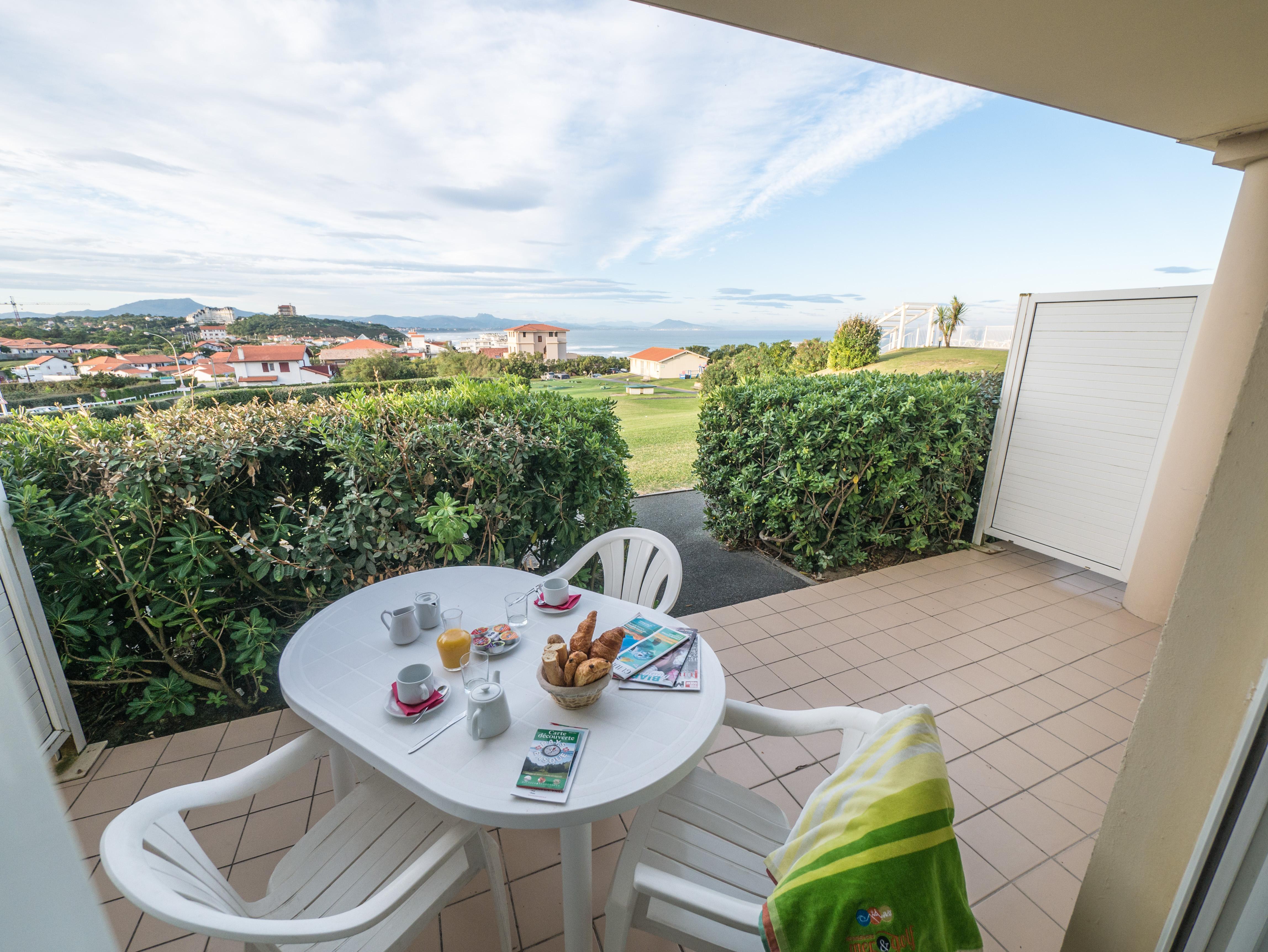 Aparthotel & Golf Eugenie 4*