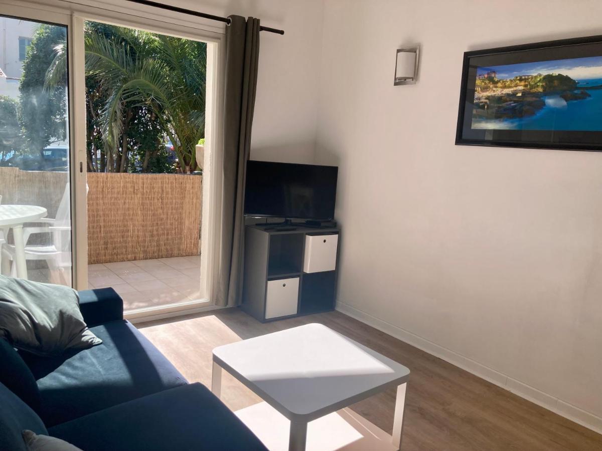 Charming 1 Bedroom Flat, Center With Pool And Car Park Apartamento *