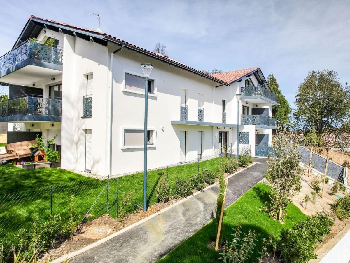 Apartment Les Jardins D'arosta By Interhome *