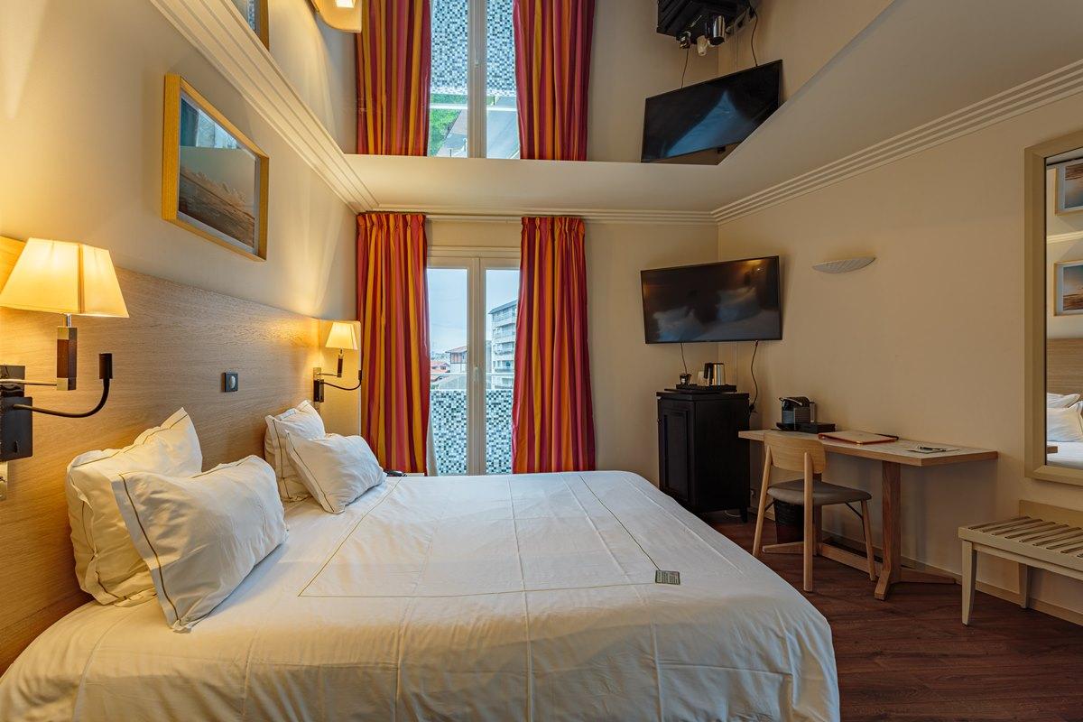 Grand Tonic & Nuxe Hotel