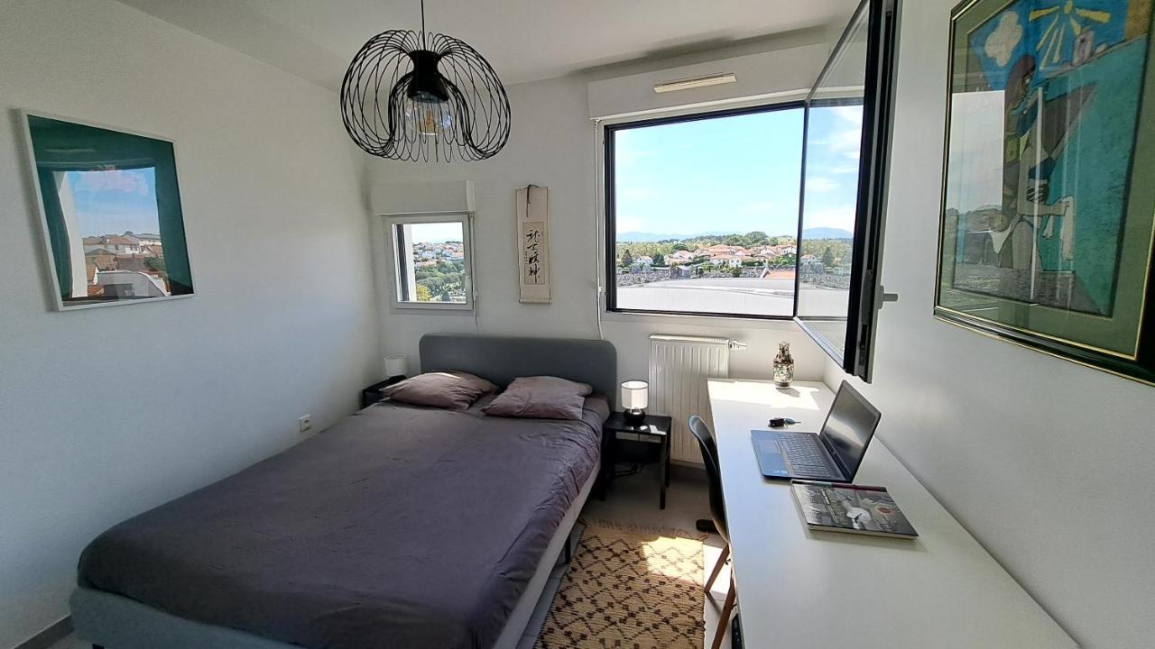 Apartment T4 Classe 3 Etoiles, Centre, Au Calme, Parkings *