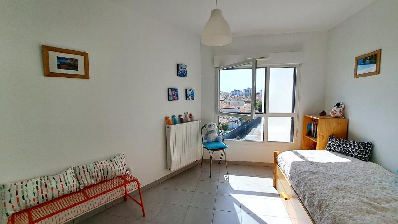 T4 Classe 3 Etoiles, Centre, Au Calme, Parkings Biarritz