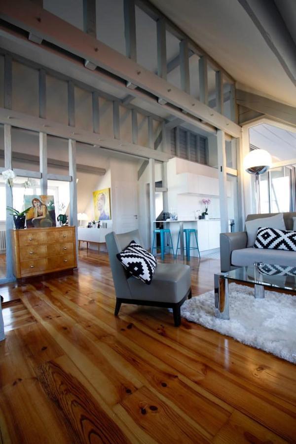 Loft En Duplex Avec Terrasse Halles *