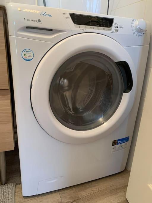 Centre, Pres Avenue De Verdun- Et Casino A 10 Mn A Pied- 4 Personnes -rdc Apartment