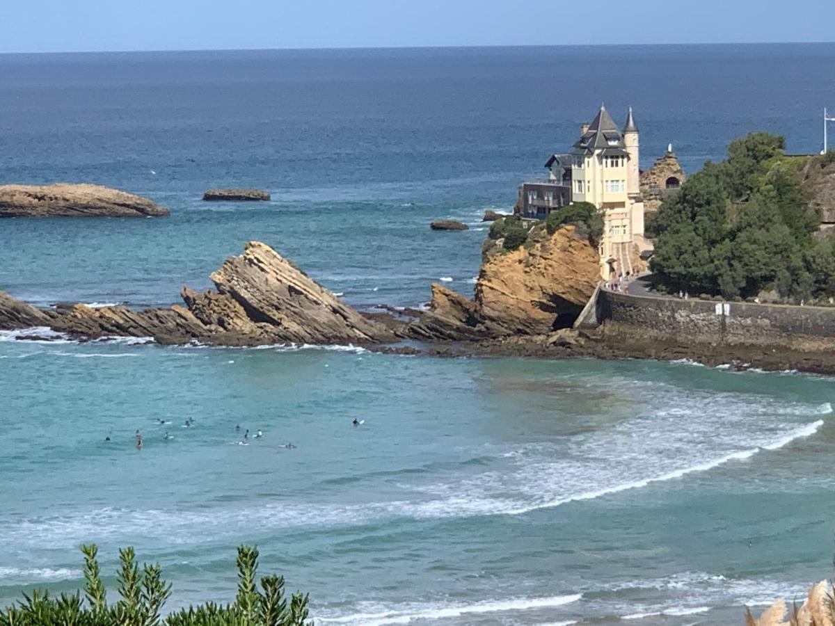 Centre, Pres Avenue De Verdun- Et Casino A 10 Mn A Pied- 4 Personnes -rdc * Biarritz