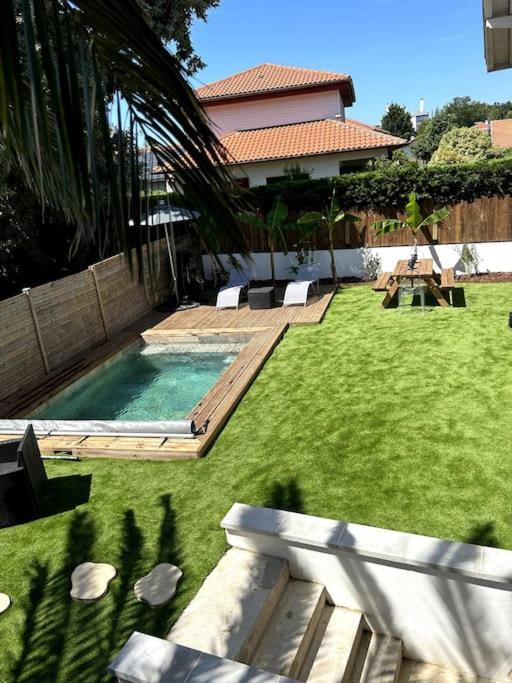 Avec Piscine Privee Chauffee Hébergement de vacances *