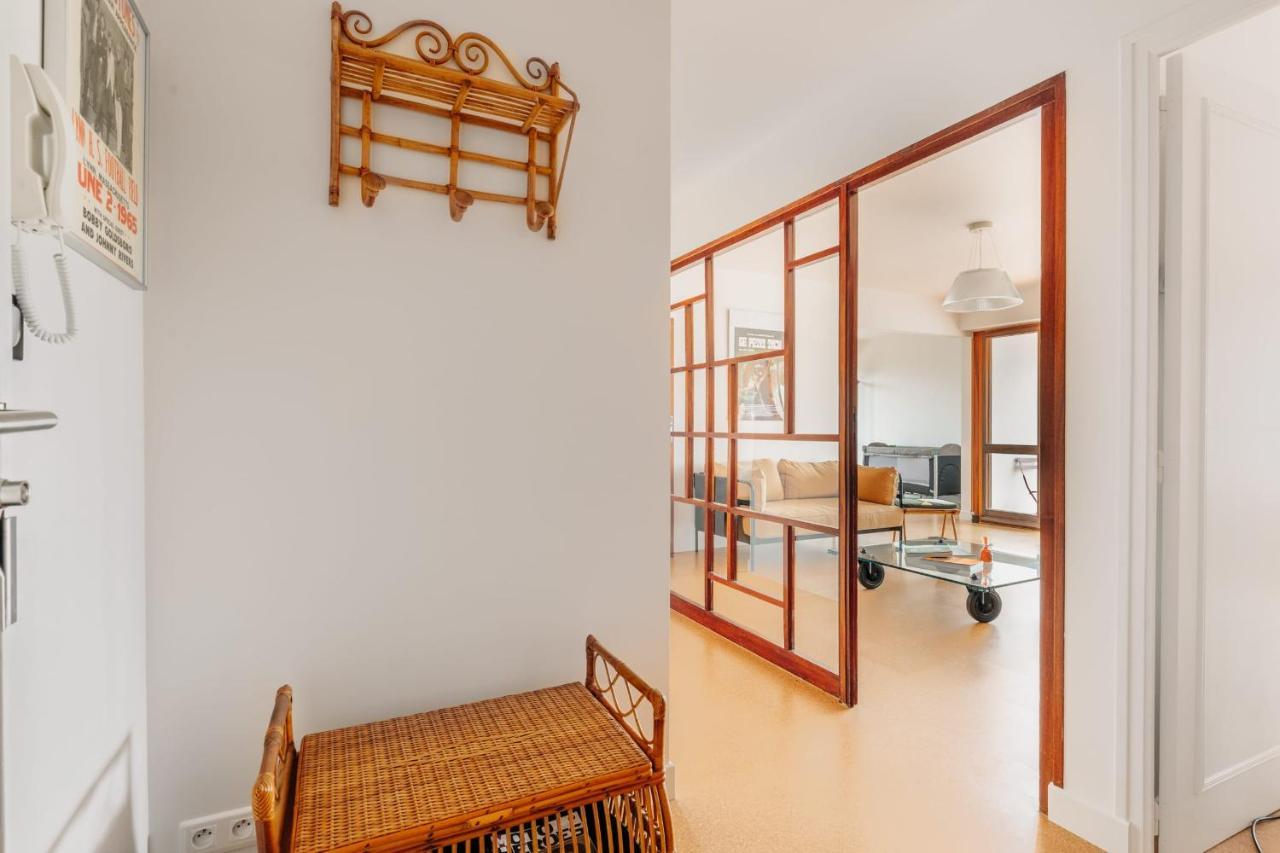 Sixties 64 2 Bedrooms With A Balcony And Parking In *