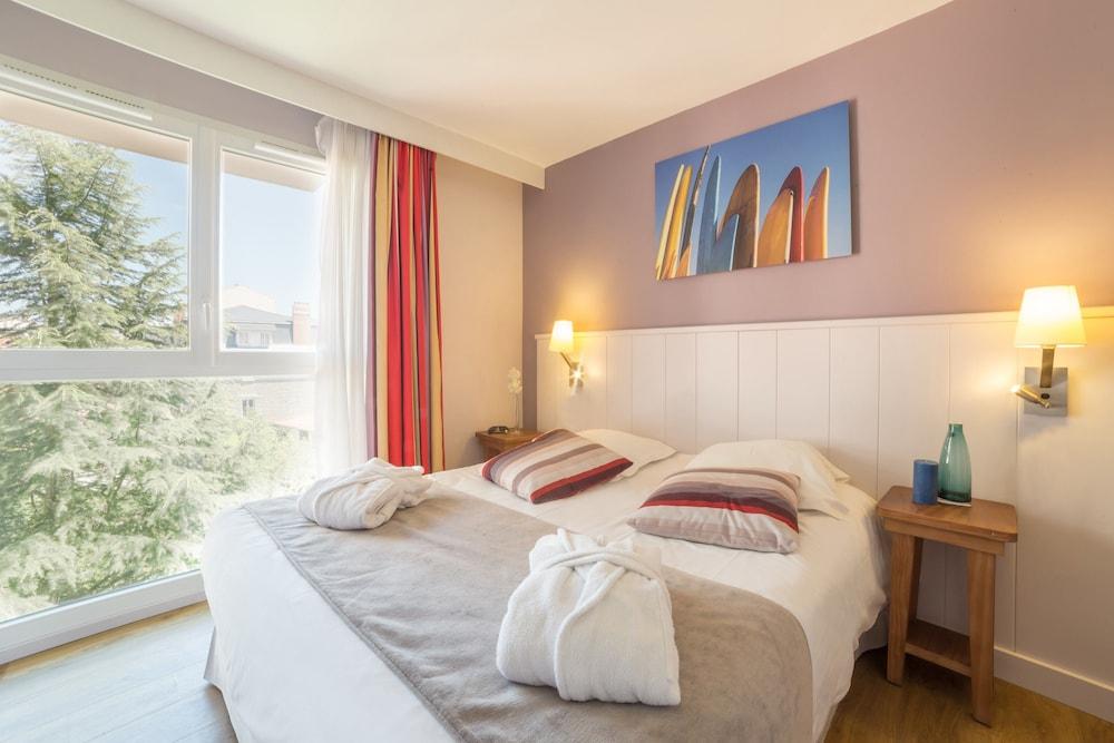 Pierre & Premium Haguna Aparthotel