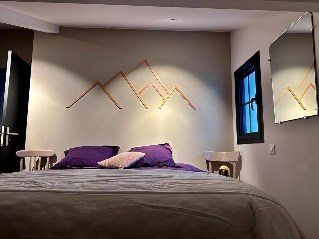 A Avec Une Terrasse Un Spa Et Parking Villa