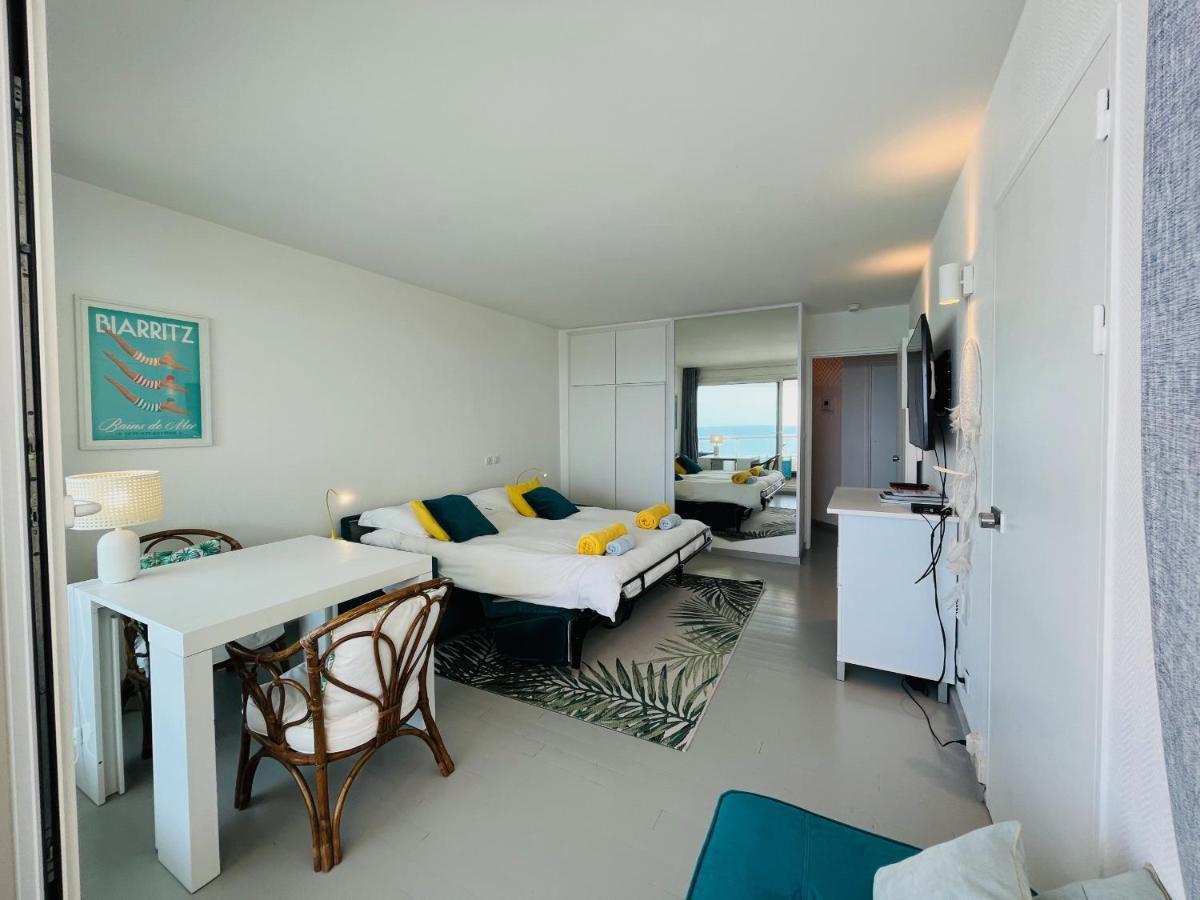 - Le Miramar - Studio Face Ocean Apartment