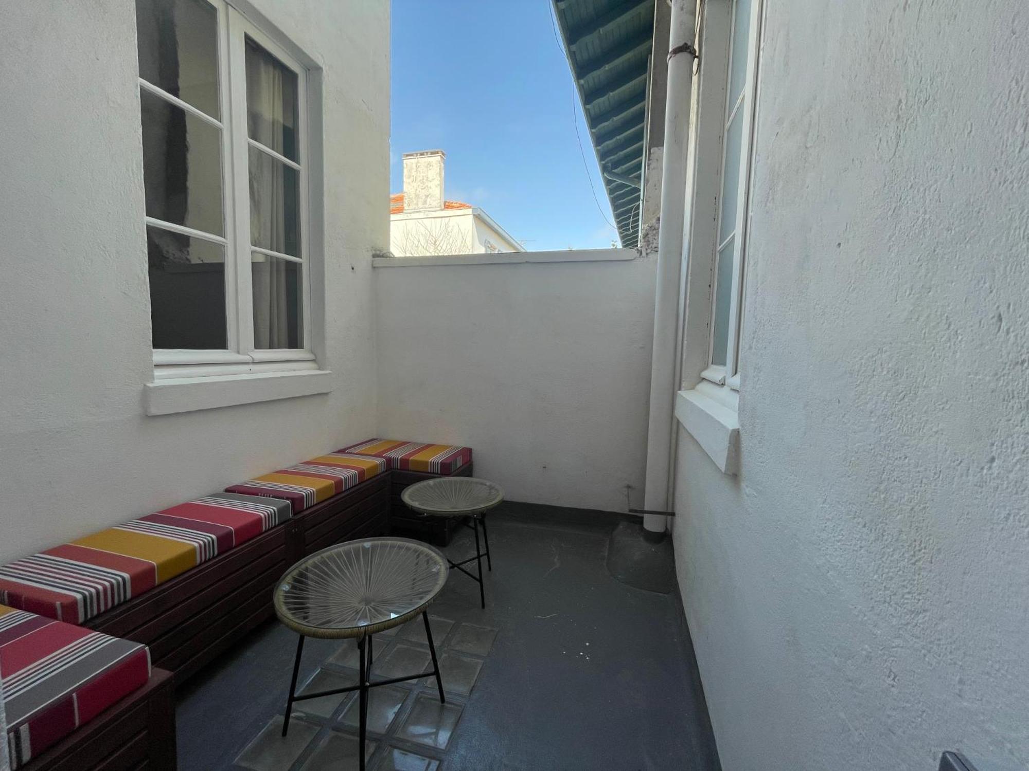 élégant Et Lumineux à Proximité De Tous Les Lieux D'intérêt Appartement
