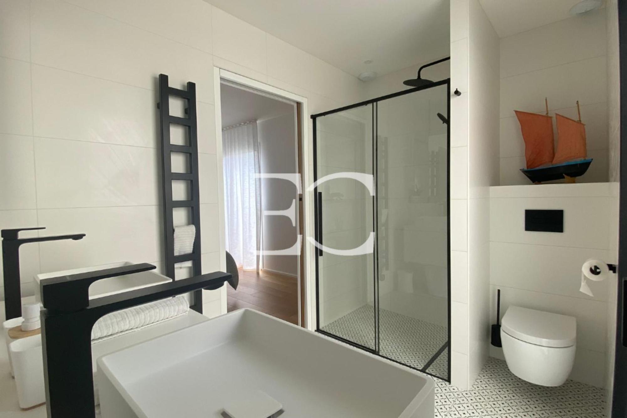 Villa Easy Cles- Center 3 Bedrooms Ac